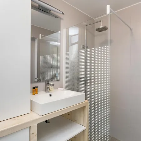 Face A La Avec Parking * Palavas-les-Flots